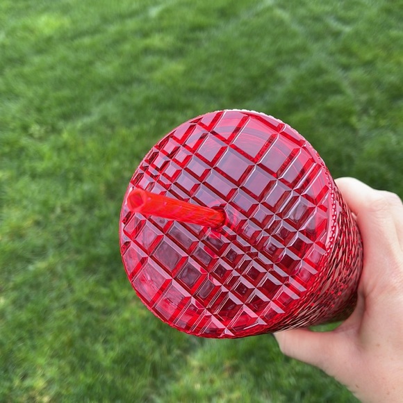 NWT 2021 Red Starbucks 24oz textured tumbler - Picture 3 of 5